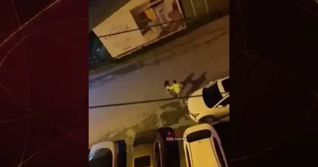 Fatih te tartıştığı kadına saldıran maganda kamerada