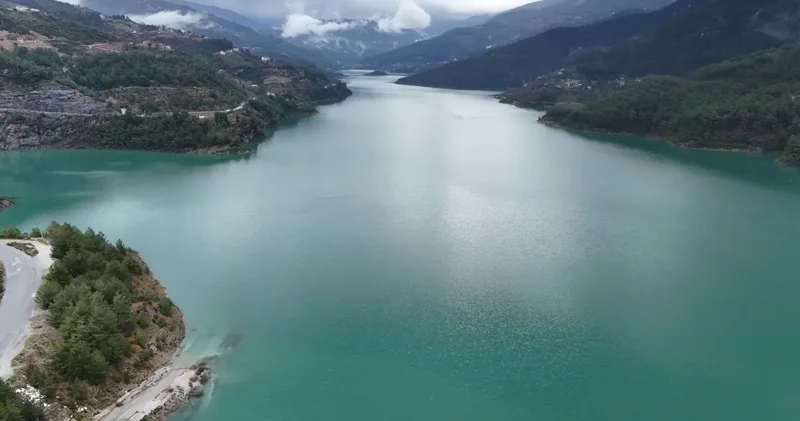 Antalya Dim Barajı doldu, yağış sonrası kontrollü su tahliyesi başlatıldı