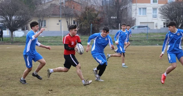 Okul sporları ragbi il birinciliği müsabakaları heyecanla devam ediyor Eskişehir Haberleri
