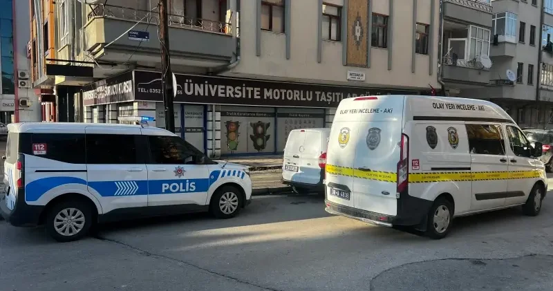 Annesini bıçaklayarak öldüren 17 yaşındaki sanığa 20 yıl hapis Kayseri Haberleri