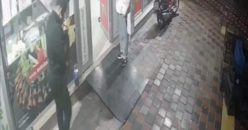 Dükkanın önündeki sigara paketini çaldı