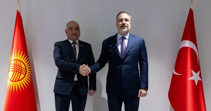 Bakan Fidan Kırgızistan Meclis Başkanı Turgunbek uulu ile bir araya geldi Politika Haberleri