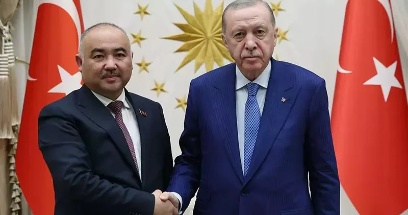 Cumhurbaşkanı Erdoğan, Kırgızistan Parlamento Başkanı Uulu yu kabul etti
