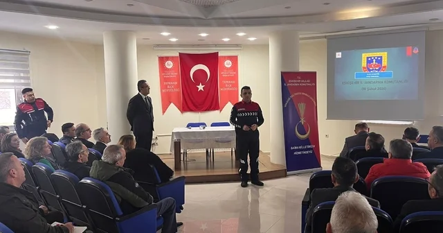 Tepebaşı nda kırsal mahalle muhtarlarına sürücü güvenliği eğitimi verildi Eskişehir Haberleri