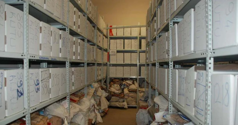 Adliyelerde emanet skandalları zinciri sürüyor: Ankara da kasadan altınları çalan memur tutuklandı