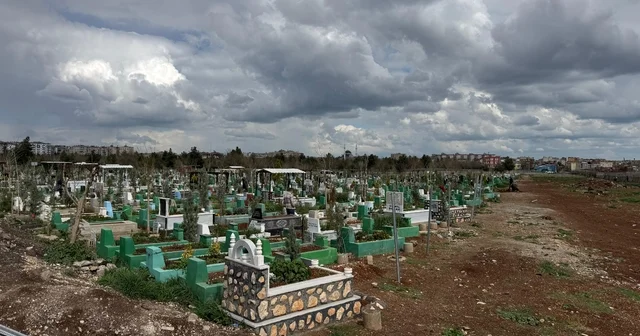 3 yaşındaki İlyas, kazara ateşlenen tabancadan çıkan mermi ile öldü Diyarbakır Haberleri