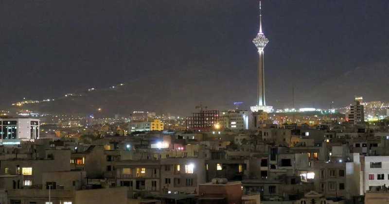 Tahran a zehirli yağmur yağıyor