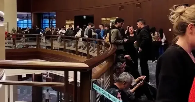 Cumhurbaşkanlığı Külliyesi Ramazan ayı boyunca her gün binlerce vatandaşı aynı sofrada buluşturuyor VİDEO İZLE