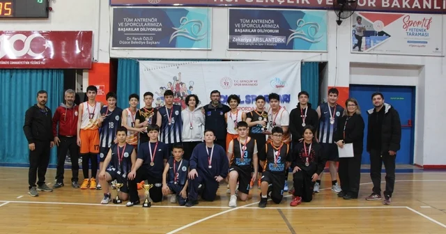 Kadınlar gününde Düzce nin sultanları sahadaydı Düzce Haberleri