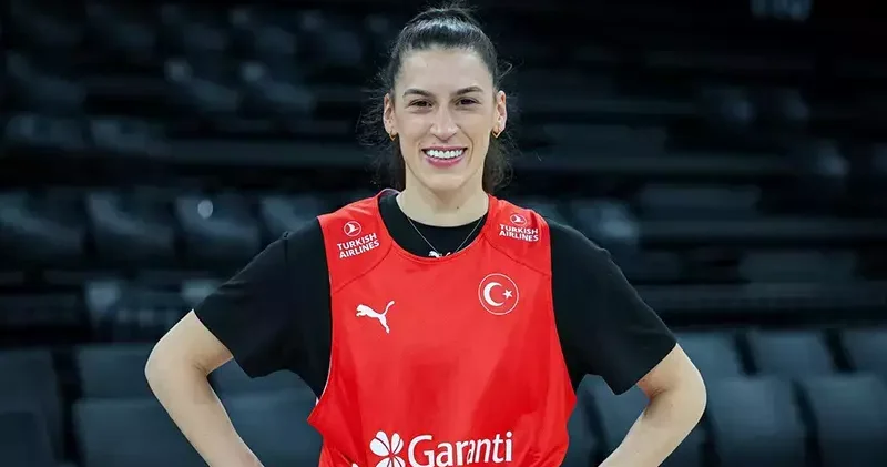 Milli basketbolcu Sevgi Uzun: Ay yıldızlı forma her zaman zirvede