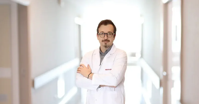 Kolon kanserinden korunmak için 5 10 yılda bir kolonoskopi yapılmalı