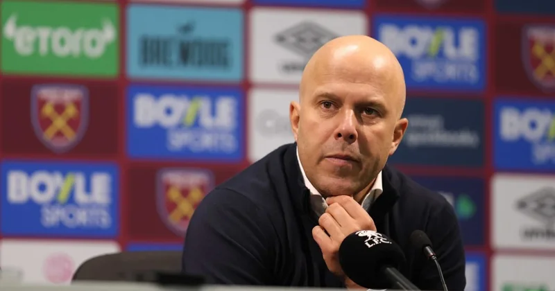 Arne Slot: Galatasaray ın ilerdeki üç oyuncusu da çok hızlı Sözcü Gazetesi