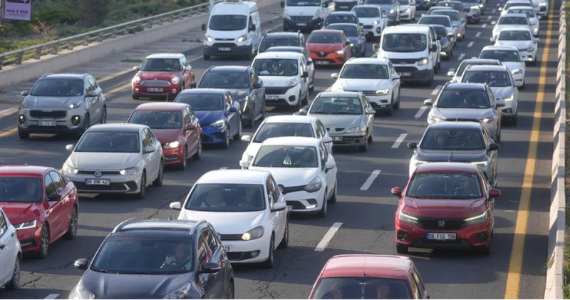 Ankara trafikte kilitlendi Son dakika haberleri