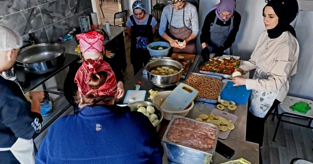 Balçova da Ramazan dayanışması: Maarifin kalbinde Ramazan İzmir Haberleri