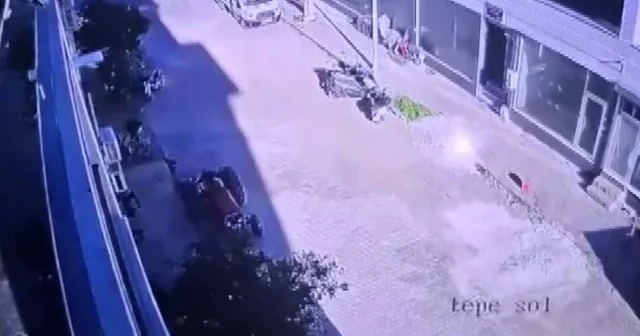 Buldan daki 5.1 lik deprem ve artçı sarsıntılar güvenlik kamerasına yansıdı Denizli Haberleri