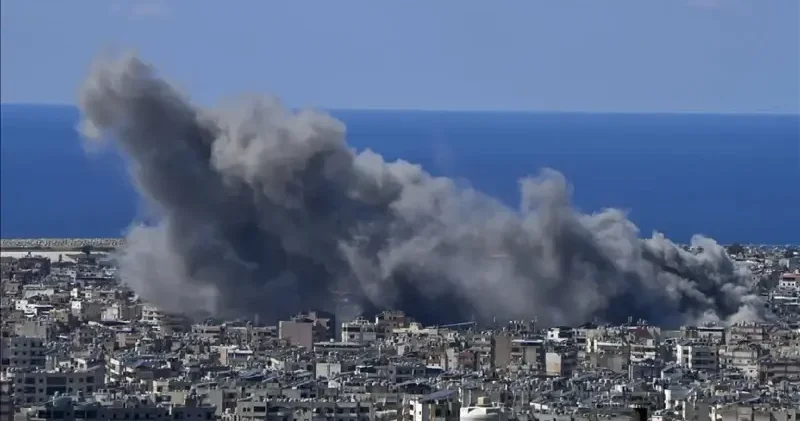 Suriye Cumhurbaşkanı Şara Lübnanlı mevkidaşı ile sınırların kontrol altına alınmasının önemini görüştü Dünya Haberleri