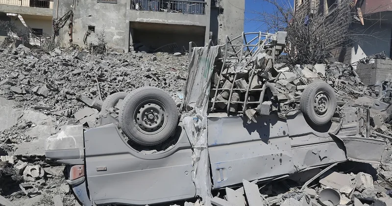 İsrail Lübnan ı vurdu: 15 sağlıkçı hayatını kaybetti Sözcü Gazetesi