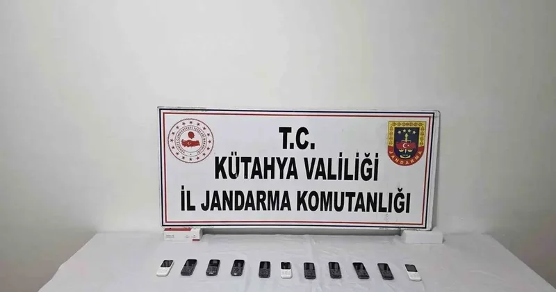Kütahya’da kaçak telefon operasyonu, 29 telefon ele geçirildi