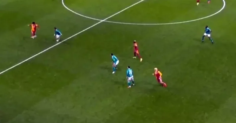 Galatasaray ın golü sayılmadı! Karara tepki yağıyor