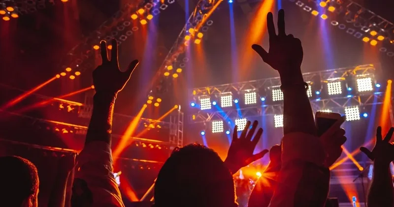 İki erkeği mekana almayan işletmeye ceza şoku!