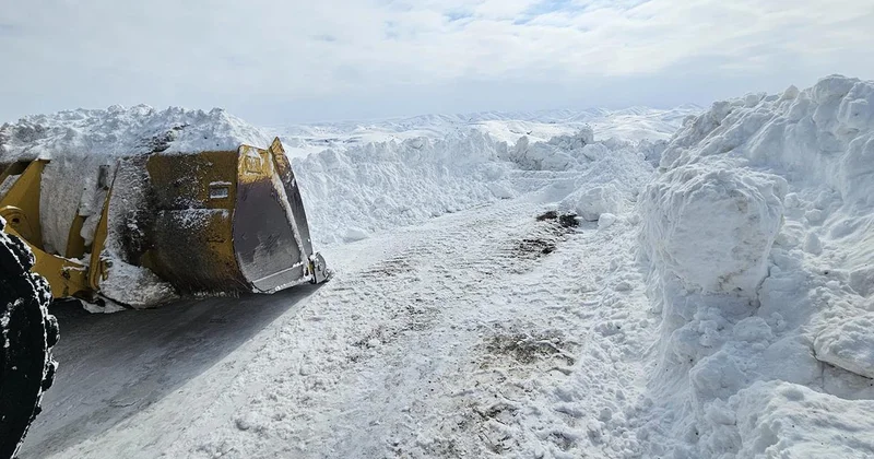 Doğu’da karla mücadele sürüyor: 198 yol kapalı