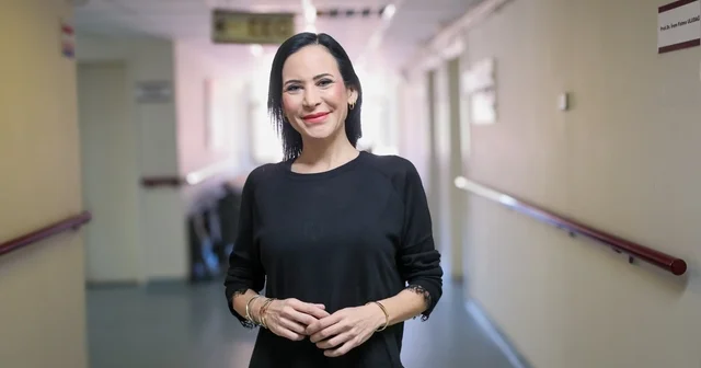 Titremeden daha fazlası: Parkinson hastalığında sinsi belirtilere dikkat İzmir Haberleri