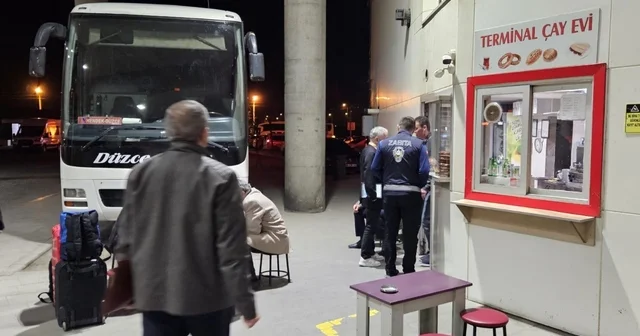 Zabıta ve il sağlıktan ortak denetim Kapalı alanda tütün ürünü kullanımına geçit yok Düzce Haberleri