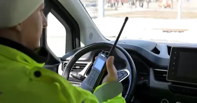 Bakan Çiftçi telsizden 81 ildeki polis memurlarına seslendi: Polis teşkilatı hukukun sarsılmaz kalesidir VİDEO İZLE