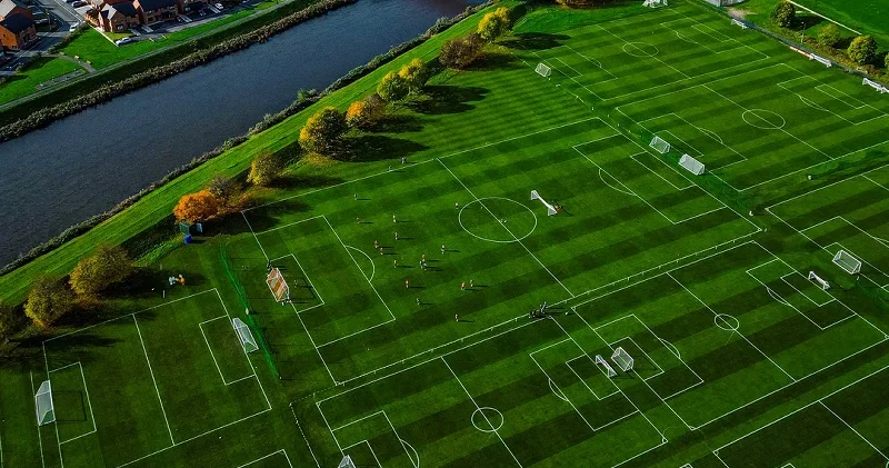 Bu tesisler bakın kime aitmiş: Sahipleri herkesi şaşırtacak Futbol Haberleri