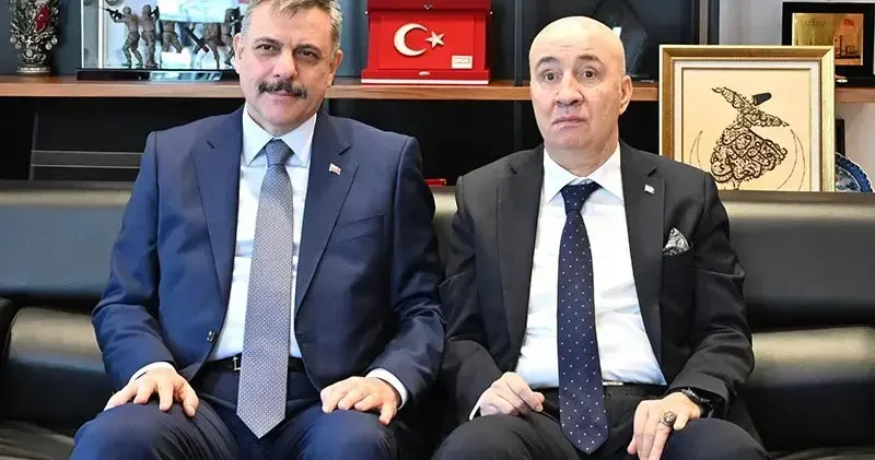 Bakan Çiftçi, 15 Temmuz Gazisi Aslan ı ziyaret etti