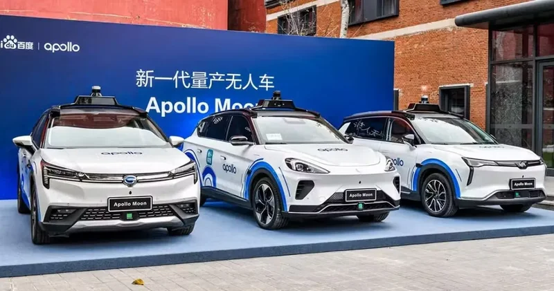 Yüzlerce insansız taksi bir anda arıza verdi: Yolcular trafikte mahsur kaldı