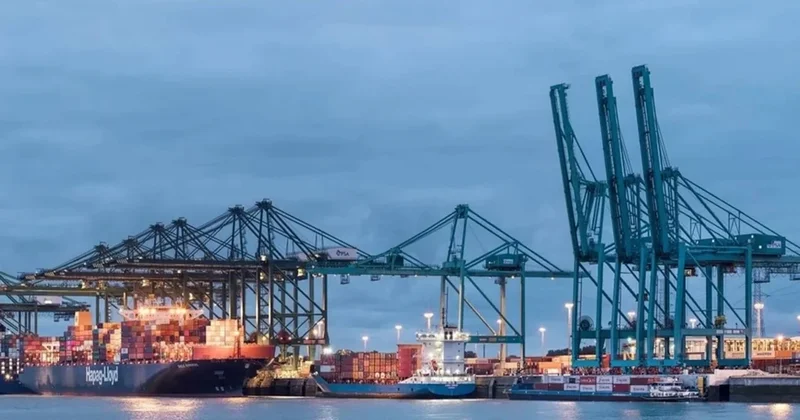 Petrol sızıntısı gemi trafiğini durdurdu Sözcü Gazetesi