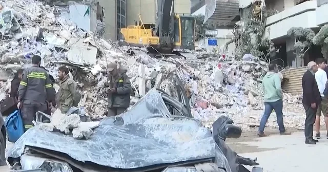İşgalcilerin saldırdığı Beyrut ta yaşanan yıkım görüntülendi VİDEO İZLE