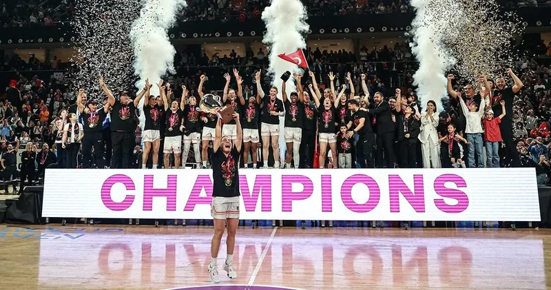 Kaybettikleri maçta şampiyon oldular