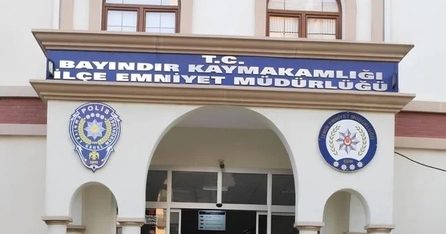 İzmir de operasyona giden 3 polis bıçaklandı İzmir Haberleri