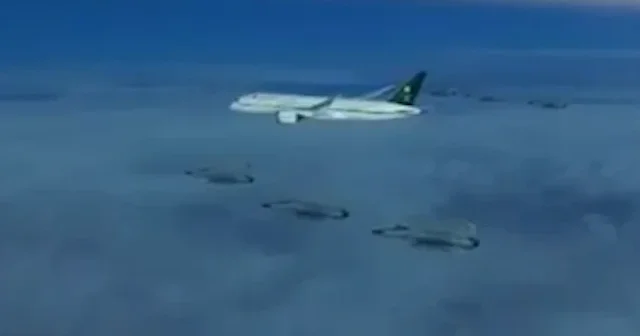 İran heyetini taşıyan uçak İslamabad a gitti VİDEO İZLE