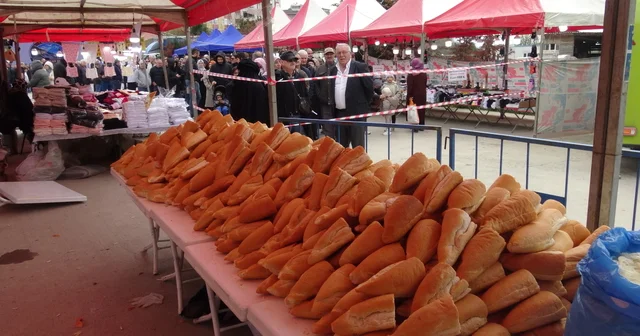 Kocaeli de festivalde 5 ton hamsi dağıtıldı Kocaeli Haberleri