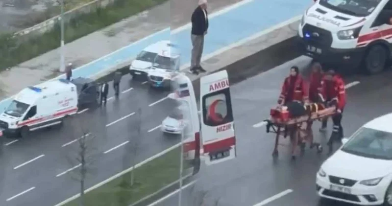 3 aracın birbirine girdiği feci kazada 2 yaralı!