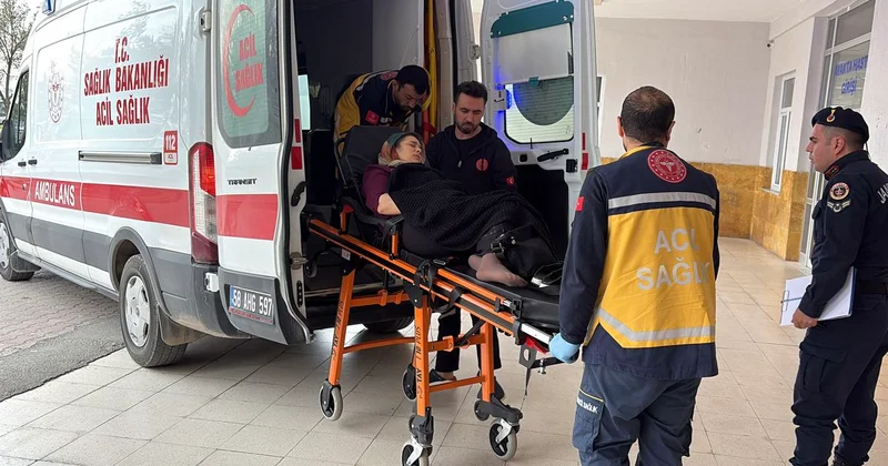 Yıldızeli nde Akraba Kavgası: 1 Ölü, 3 Yaralı