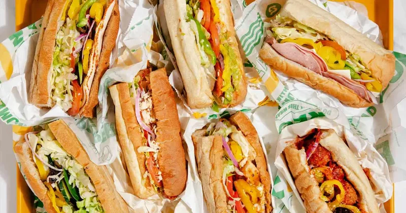 Fast food devi herkesi şoke etti: 700 den fazla şubesi kapatıldı!