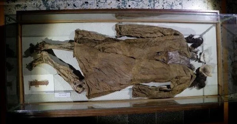 Türkiye nin o köyünde bulundu: 1400 yıldır cesedi bozulmayan Manazan Güzeli nin sırrı Sözcü Gazetesi