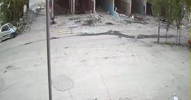 Aydınlatma direğinden düşen şahıs hayatını kaybetti