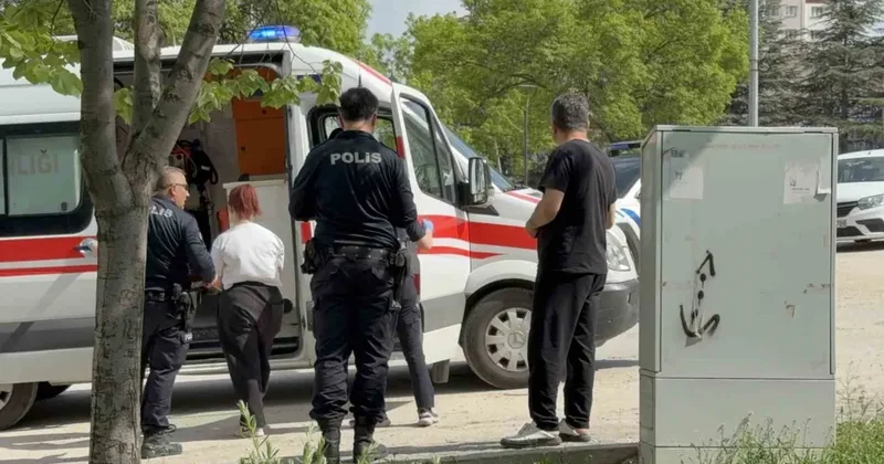 ’Erkek arkadaş’ kavgasında 3 kız bıçakla yaralandı