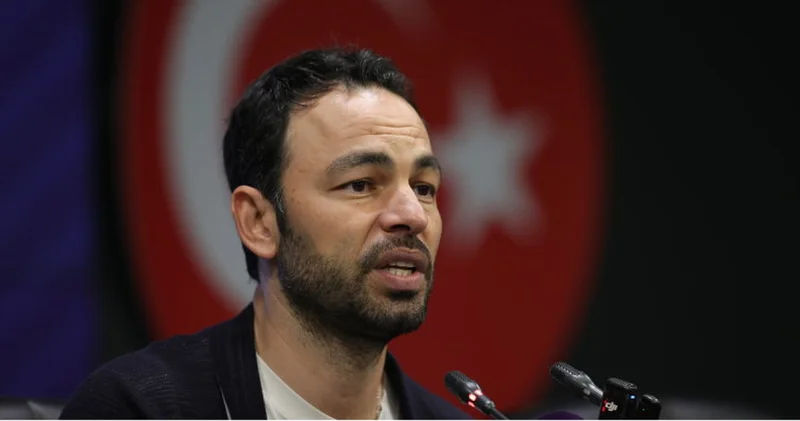 Selçuk İnan: Bu sene takım ruhuyla ligde kaldık