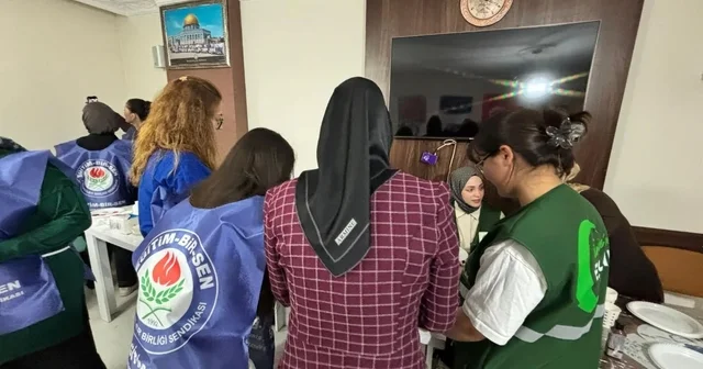 Kars ta Yeşilay gönüllülerinden renkli atölye etkinliği Kars Haberleri