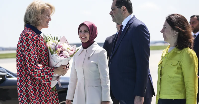 428 ismi peşine takan Kraliçe, İstanbul a indi Sözcü Gazetesi