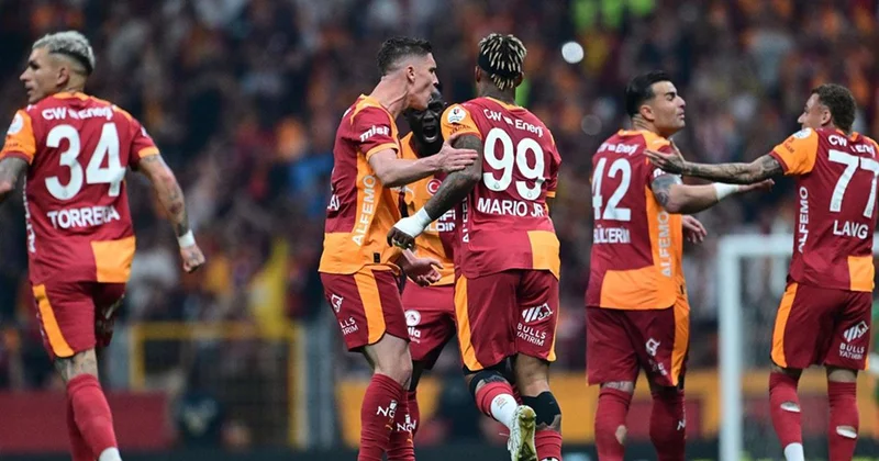 Yıldız isim müjdeyi şampiyonluğun ardından verdi: Yüzde 99 kalıyorum