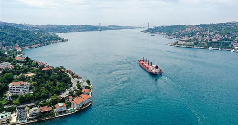 İstanbul Boğazı ndan yılın ilk çeyreğinde 9 bin 195 gemi geçti
