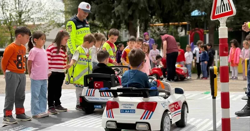 Bilecik’te öğrencilere trafik eğitimi