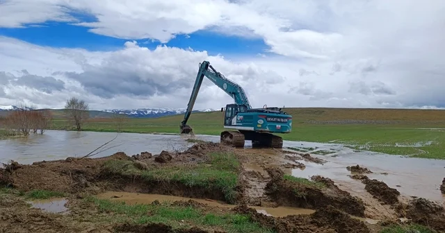 Bayburt ta taşkın riskine karşı dere yatakları düzenleniyor Bayburt Haberleri